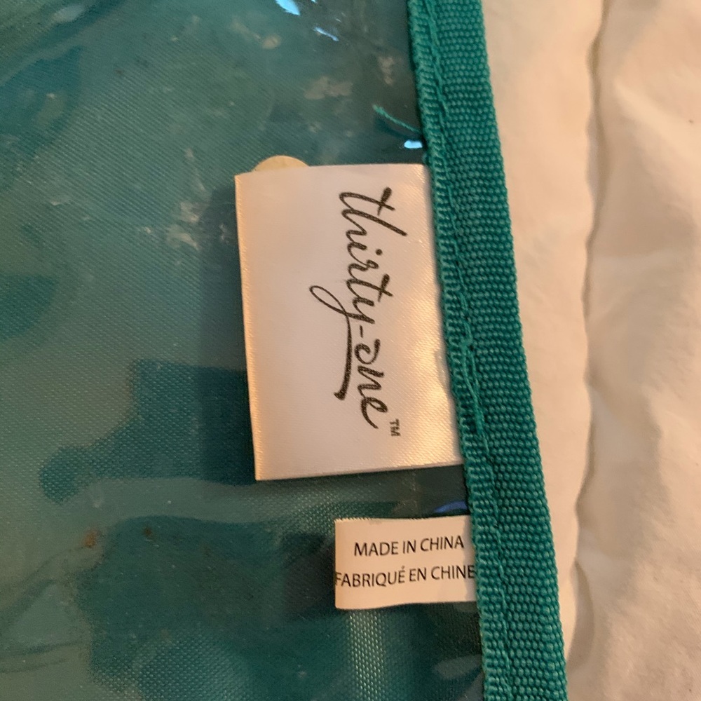 Toiletry bag - Picture 2 of 3